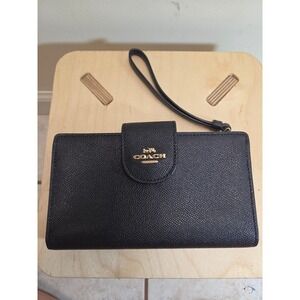 Coach Medium Corner Zip Wallet Black Crossgrain Leather Gold Hardware Wristlet
